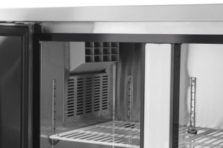 Stół chłodniczy 2-drzwiowy z agregatem bocznym, Arktic, Kitchen Line, 166L, 230V/270W, 600x1200x(H)840mm
