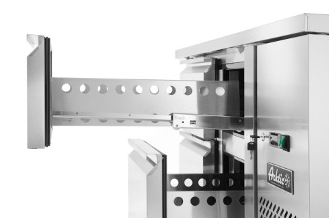 Stół chłodniczy z 4 szufladami i agregatem bocznym