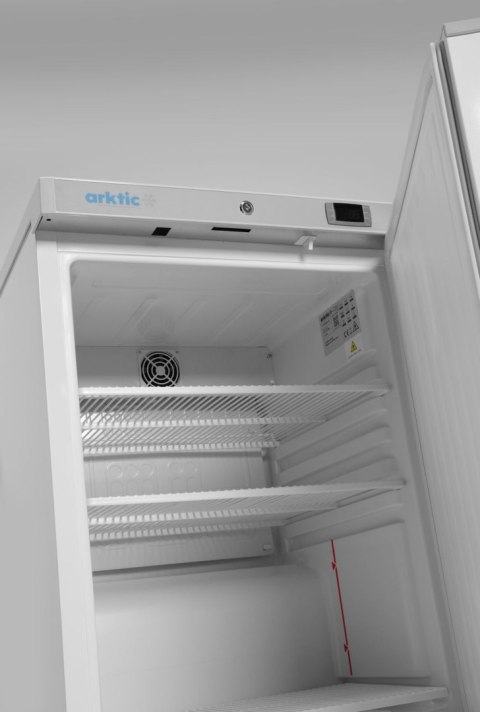 Szafa chłodnicza w obudowie ze stali malowanej na biało Budget Line, Arktic, Budget Line, 100L, biały, 230V/110W, 637x600x(H)835