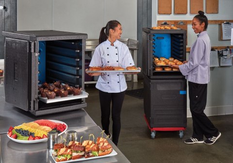 Pojemnik termoizolacyjny CAMBRO Cam GoBox® ładowany od przodu, 600x400 mm 126 l, z 6-ma prowadnicami