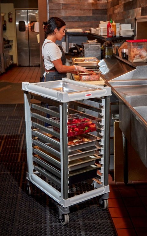 Wózek CAMBRO Camshelving® do transportu pojemników 9 × GN 1/1