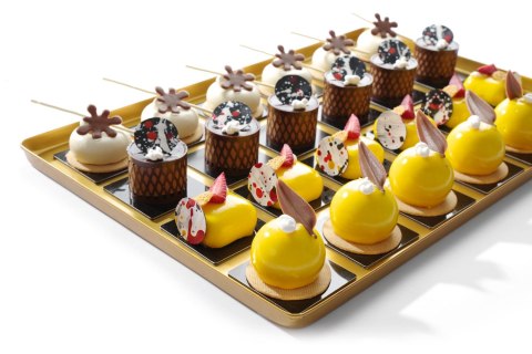 Taca cukiernicza, ekspozycyjna 400x300