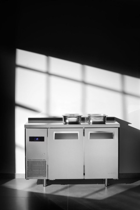 Stół mroźniczy 2-drzwiowy z agregatem bocznym, Arktic, Kitchen Line, 166L, 230V/550W, 600x1200x(H)840mm